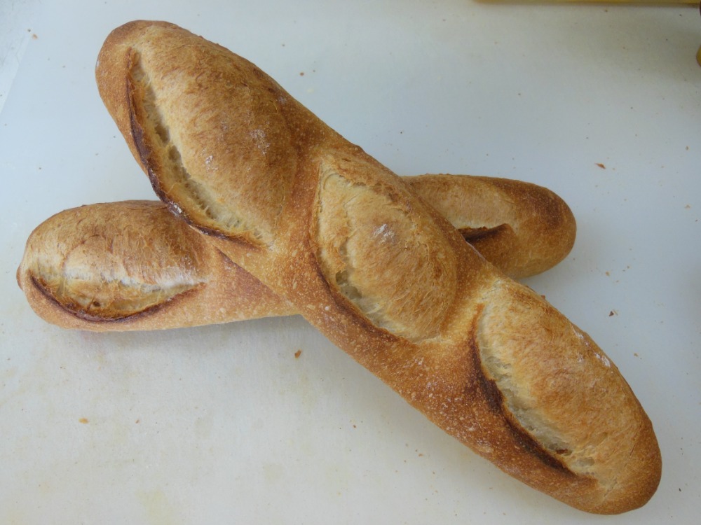北海道産小麦のフランスパン（バタール）