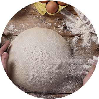 毎日小麦粉から手作り（スクラッチ製法）